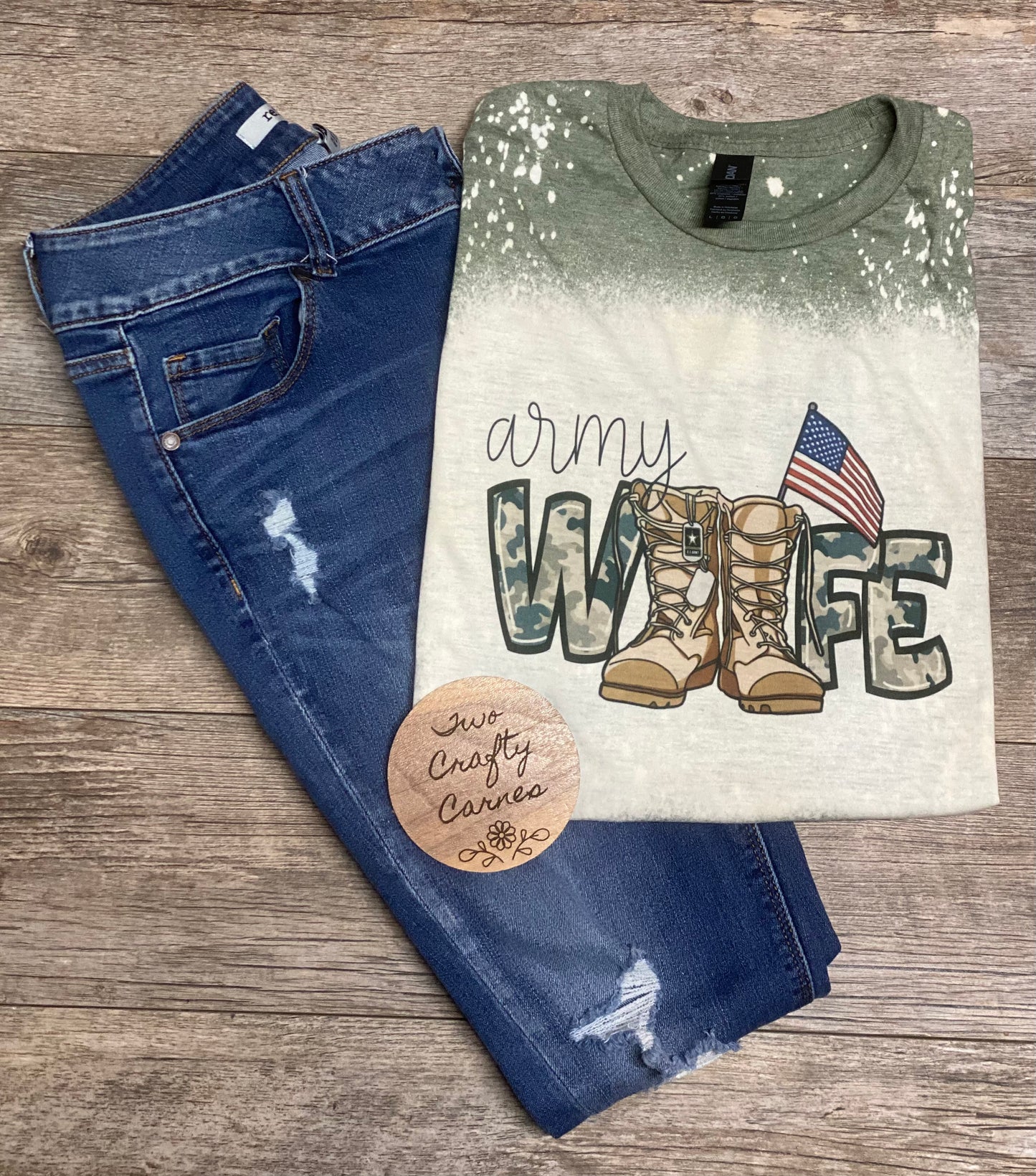 BLEACHED ARMY WIFE TEE